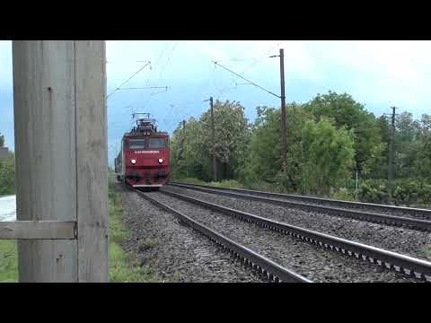 Tren R5608 Suceava Nord - Iasi cu EA666 la bariera in Liteni - 27.05.2020