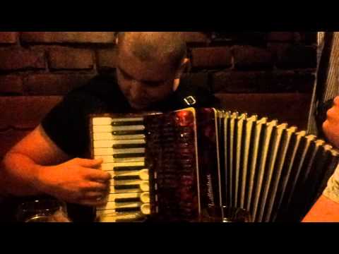 Mirror karel harmonika bomby