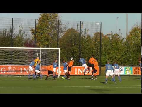 29 okt 2016 VV De Meern JO15-1 - Argon JO15-1 com 2-0 Goede redding keeper Argon op kopbal Mitchell