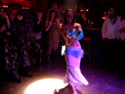 Show Sahra Fiesta Fin de Año Empresa Diesel. Kasbah Barcelona