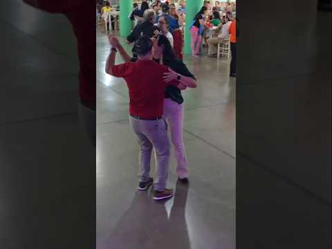 nos idosos de Coronel Vivida no Paraná.Brasil #shotrs #baile #dancarinos