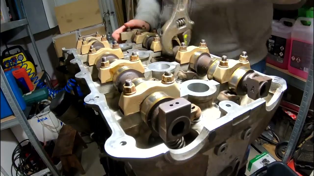 BMW M44B19 engine assembling - timelapse movie HD