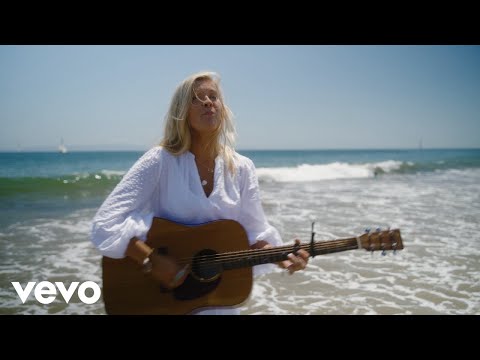 Claire Wright - I Could Use A Beach