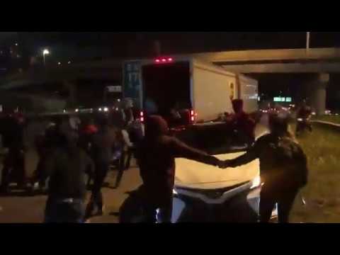 Rioters Attempt to Hijack and Loot a UPS Truck While The Driver Tries to Escape
