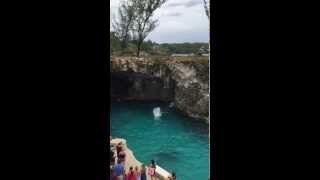 preview picture of video 'Cliff Jumping at Ricks cafe'