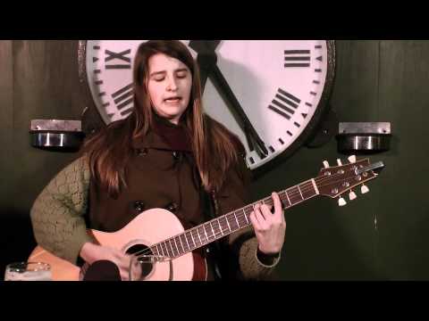 Happy Half Sessions - Leonie Evans - 'Swiftly'