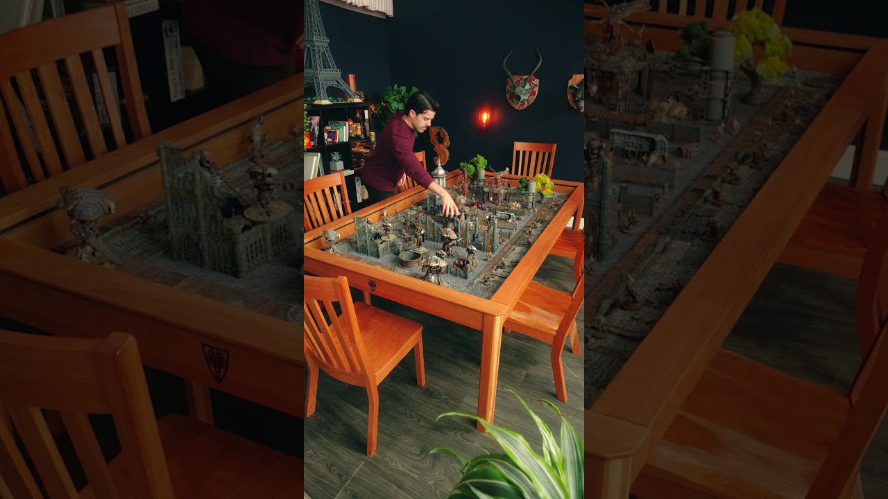 For the Emperor!⚔️ Who's ready for the ultimate Warhammer battles on the Modular Table?