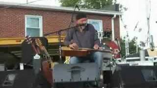 Harry Manx - Bring That Thing