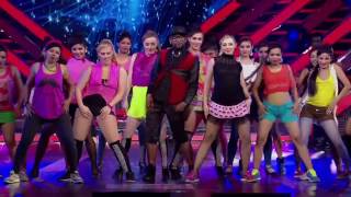 Benny Dayal performs at GiMA Awards 2015