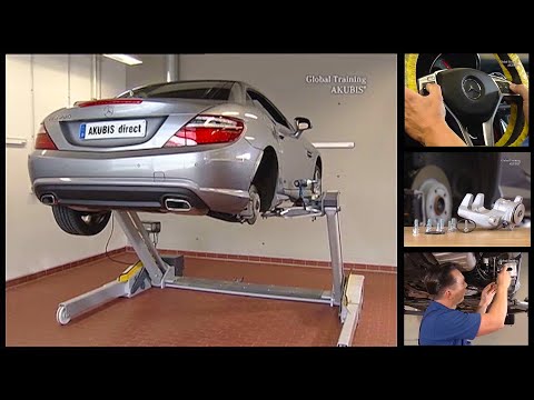 Mercedes-Benz SLK - How to remove / install the brake pads of the rear axle brake | R172