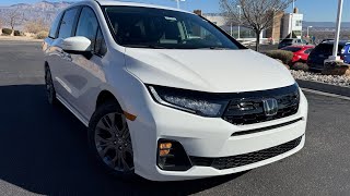 2026 Honda Odyssey Touring - Platinum White Pearl - Walkaround