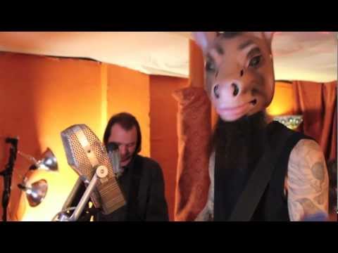 Matt Moody with A Country Gentleman - "Name Your Heart"