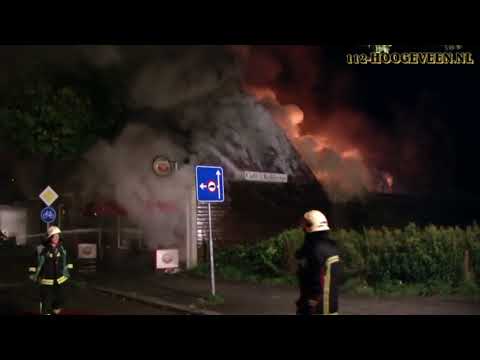 Café `t Keldertje in Hoogeveen verwoest door brand 11 september 2011