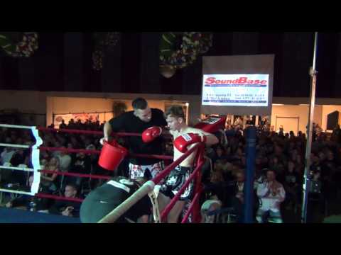 Fips Neukamm vs. Max Finzelberg - Fight Club Plauen 2014