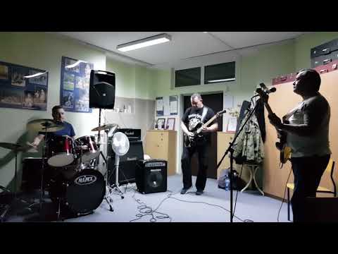 Zespół ROCKBARET - cover Gary Moor'a "Walking by Myself" - próba 2018