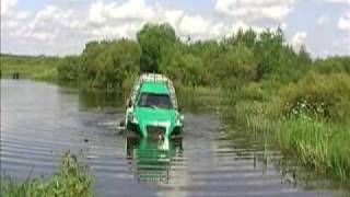 preview picture of video 'Вездеход Литвина.LITVINA - Buoyancy check on tyres BEL-91 with a modifed tread.'
