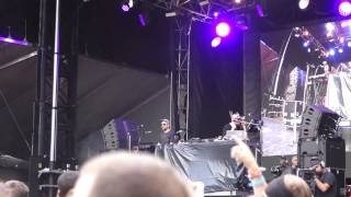 Hermitude - "Searchlight" at Lollapalooza 2015