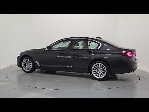 BMW 5-Series 520d SE Saloon - Image 2