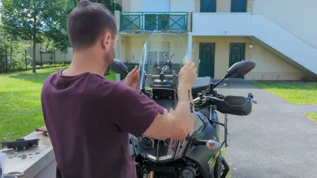 Le Ram Mount X-Grip : Le meilleur support téléphone moto off-road  