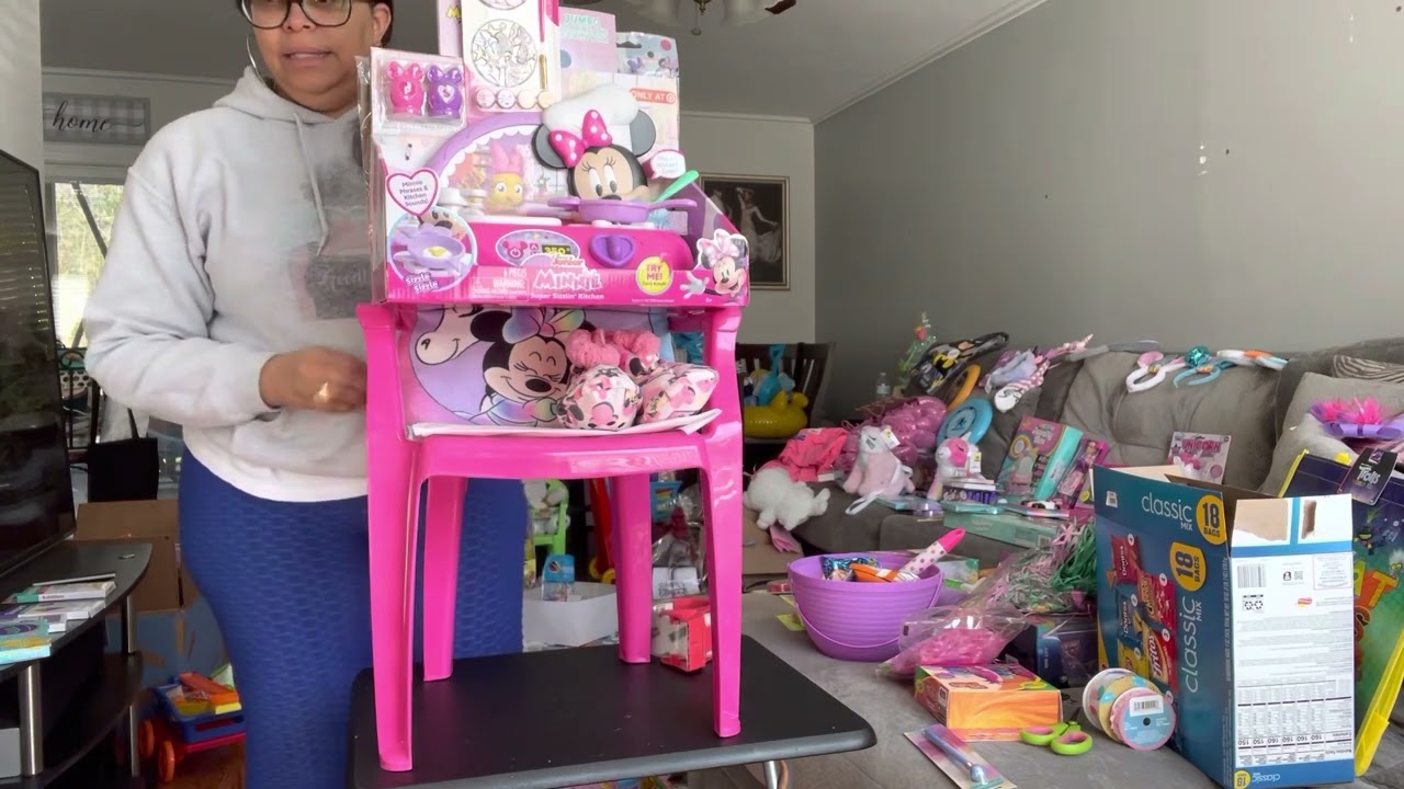 Minnie Mouse Chair/Easter Basket | Easter 2023