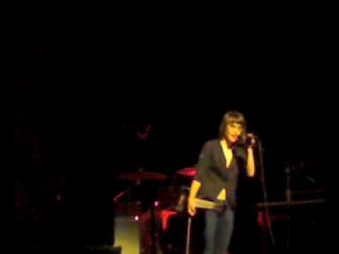 Kaki King live(talked about her Oz released ep)@ enmore