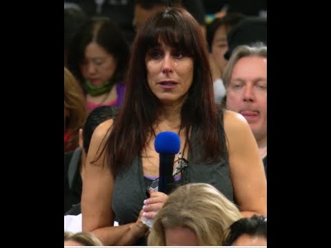 Tony Robbins gets a woman to break up with her boyfriend