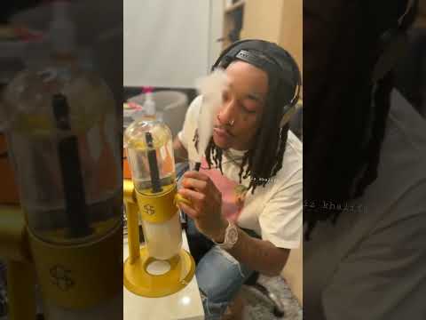 #wizkhalifa #smoke #bong