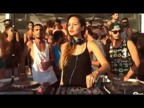 Deborah De Luca ✖️ Ciclope Beach 🇮🇹