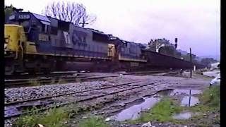 preview picture of video 'CSX coal train at Louisa, Ky. (1994)'