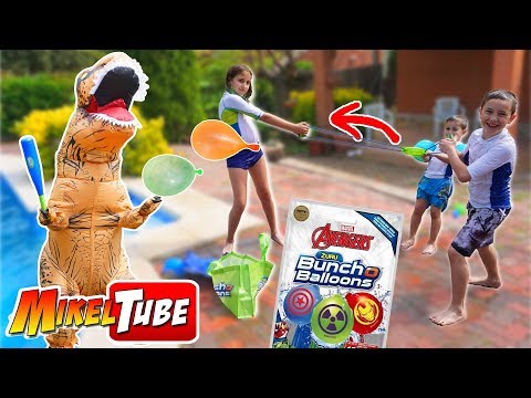 Dino y los Globos de Agua 🎈