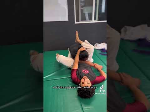 How to do a Triangle Choke