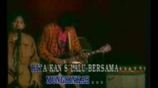 Stinky**Mungkinkah - YouTube