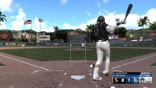 大谷さん……主審にハートブレイクアタック