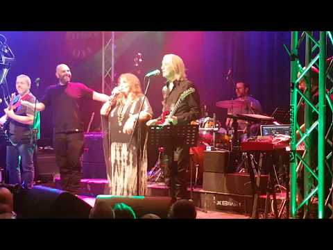 Omorfi,Geia Sou,Sti Ntiskotek[Mixalis Kouinelis Stavento,Elpida,Kostas Tournas](Kyttaro 30/11/2019)