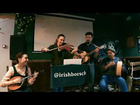 Castle Kelly reel at Green Street Pub