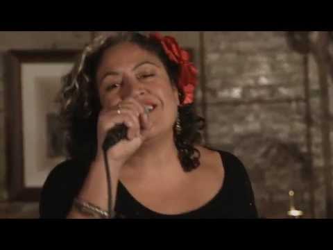 Cookin' On 3 Burners - This Girl live feat. Kylie Auldist