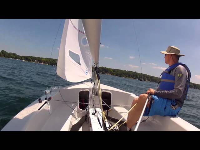 Sailing Solo Mutineer 15