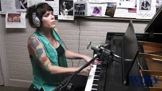 Beth Hart Performs "With You Every Day" Live at WUKY