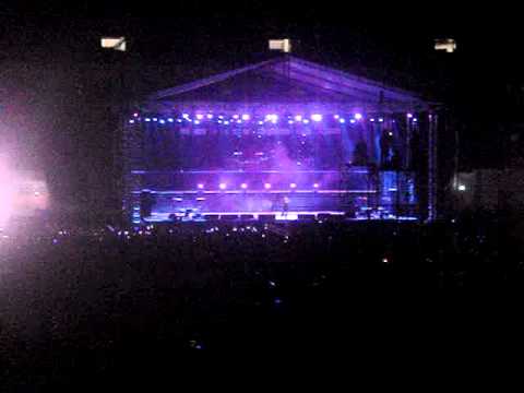 [Fancam] 110610 Lee Hyun sings English song