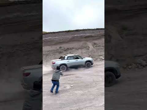 Thumbnail for Test drive Chevrolet Montana en el cotopaxi ecuador by Chevrolet Montana