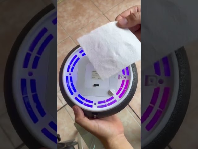 Vídeo relacionado con HOYIBO Balon Futbol Flotante - 3 en 1 Recargable Juego de Air Power Football con Luce LED Fútbol Niño Juguetes con 2 Porterias Juguete de Hockey Flotante para Niño Niña Regalos de 3 4 5 6 7 8-12 Años
