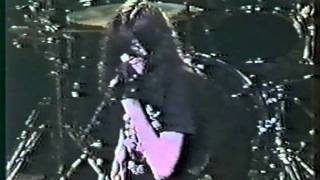 Ramones - Merry Christmas (I Don&#39;t Want To Fight Tonight) - Live 1989