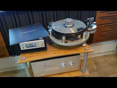 K.  (Kondo Overture PM-2i, Living Voice ibx-rw4, ZYX u-ex 100, EAR 88pb)