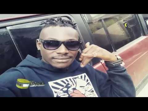 Tony Cousin: Country Boy kakimbia mtaa.