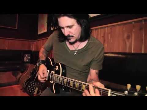 Guns N' Roses - Gilby Clarke Jamming