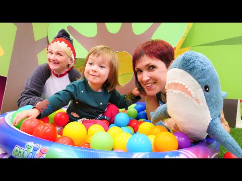 Ich heiße Bianca. Wir lernen spielerisch mit Bianca. Familienvideo auf Deutsch