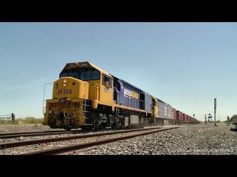 7902V Mildura Containers At Buchters Rd - PoathTV Australian Trains & Railways