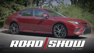 On Cars - New 2018 Toyota Camry Hybrid scores huge on fuel economy