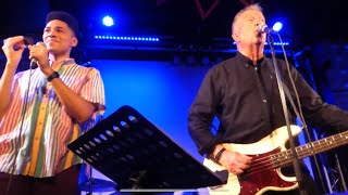 Tom Robinson Band &amp; Rob Green - Never Gonna Fall In Love (Again) - Club 85, Hitchin - October 2024