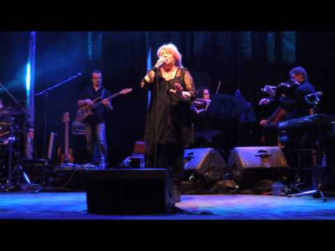 Věra Špinarová - A já tě závidím - Frýdek-Místek 17.4.2015